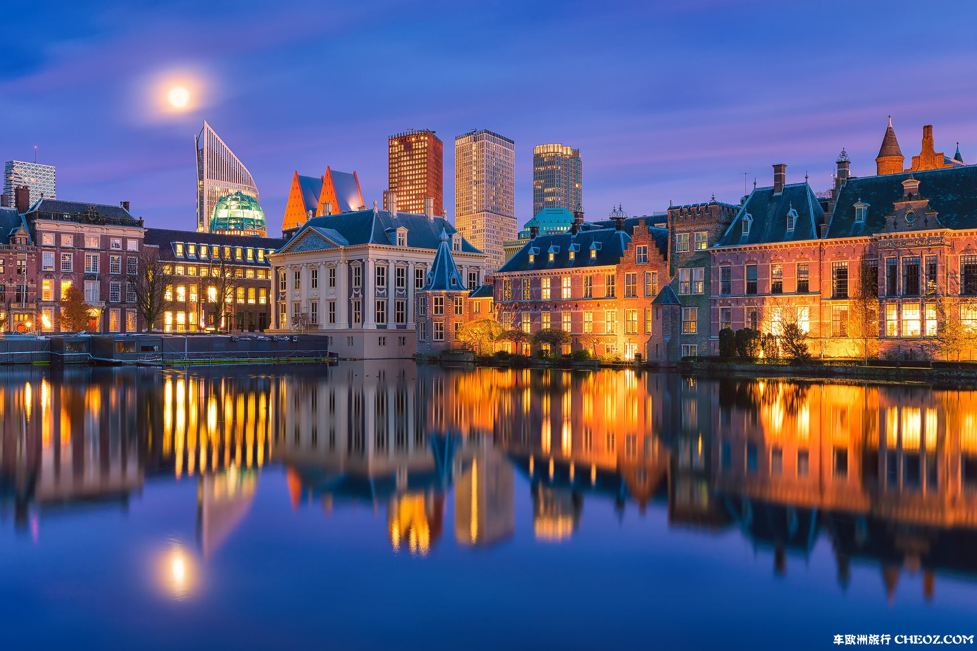 588515-hague-netherlands-the-hague-netherlands-holland-night-city-buildings-wate.jpg