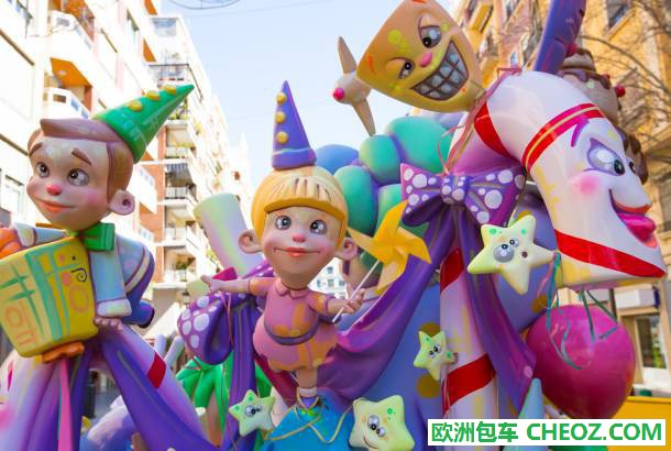 Las-Fallas-in-Valencia--Best-time-to-visit-Spain--On-The-Go-Tours-354851501079821_crop_610_410.jpg