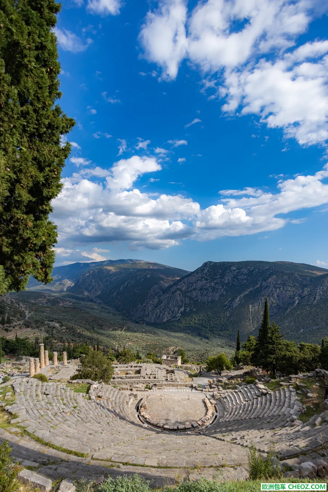 希腊🇬🇷｜德尔菲神殿：认识你自己_1.jpg